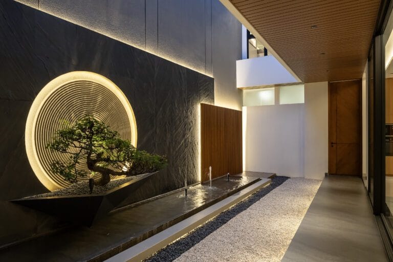 Detail taman zen di dalam rumah - Zen Austerity House.